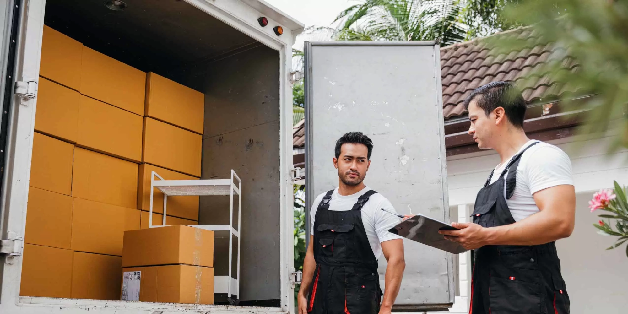 Get Lucky Removalists professional relocation team